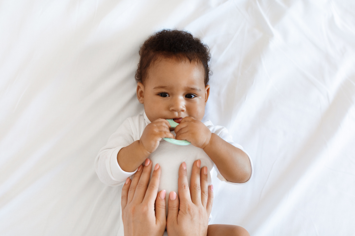 27 Tips & Home Remedies for Teething Babies at Night