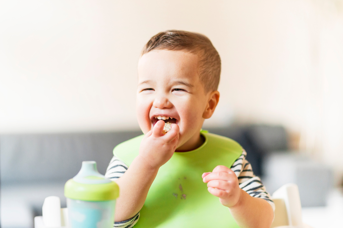 Simplifying Mealtime with a Balanced 12-month-old Feeding Schedule