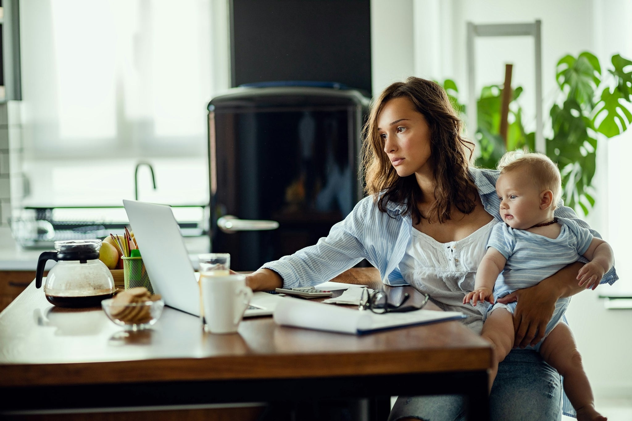 Conquering Working Mom Guilt: Embracing Career and Family Without Sham – Serenity Kids